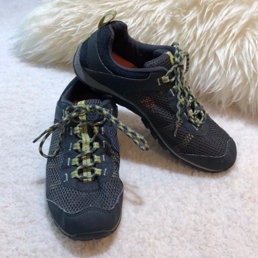 Merrell Light-Weight Men’s Shoe/Water shoes
